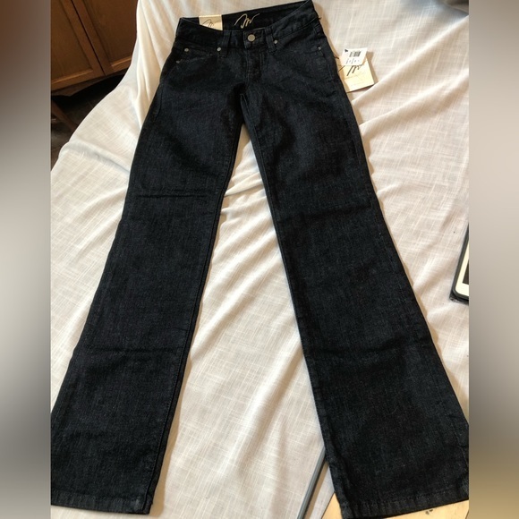 Miracle body Jeans by Miraclesuit NWT Size 0 “Katie” Style - Picture 1 of 12